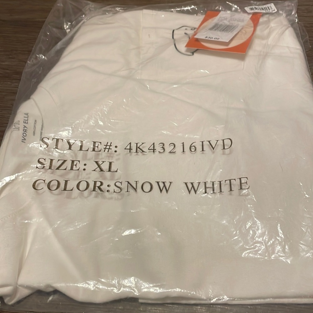 NWT Ivory Ella T Shirt crop top with black elephant Size XL white